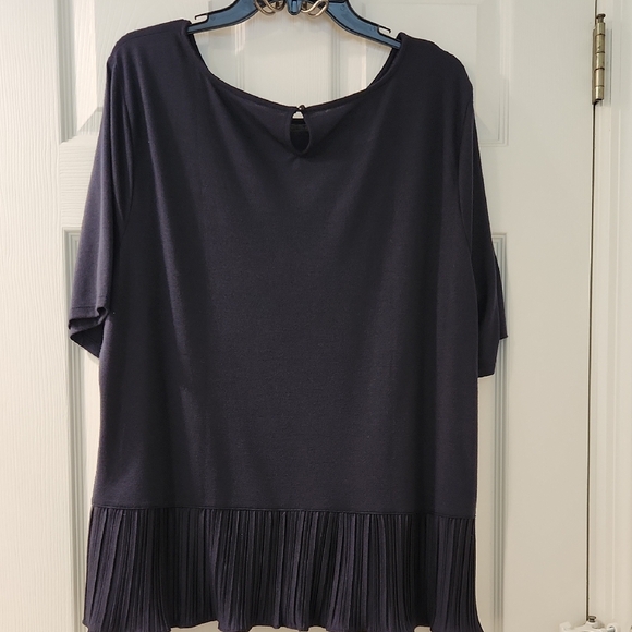 Talbots Navy Pleated Hem Blouse - Picture 3 of 5